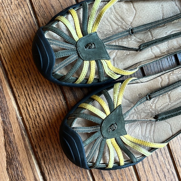 J41 Adventure On sandals size 11 - Picture 2 of 7